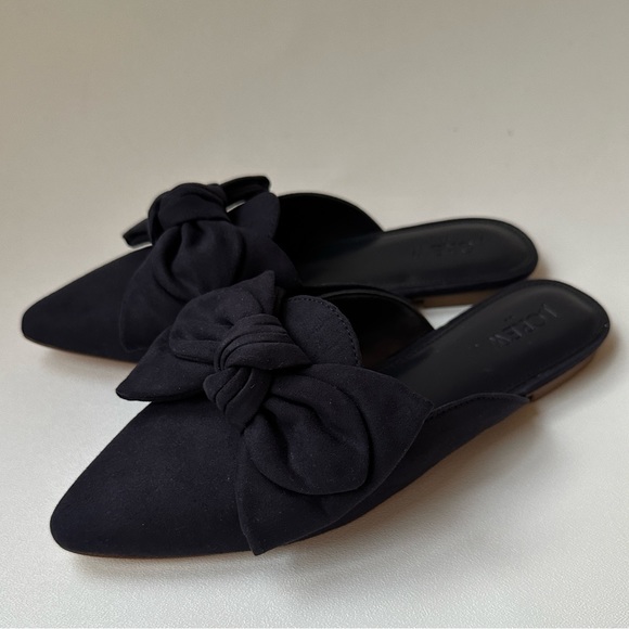 Crew Navy Blue Suede Bow Pointy Toe Mules Women's Flats Shoes